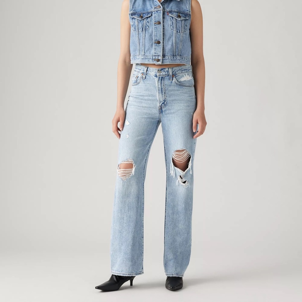 Levi’s ribcage wide leg jeans 26x30